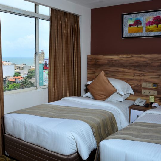 https://pearlgrouphotels.com/wp-content/uploads/2016/07/best_hotel_in_srilanka_Twin_Room_4-540x540.jpg
